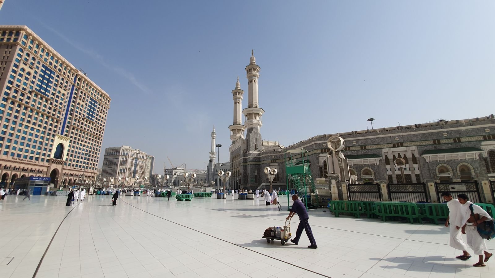 14 Days vs 21 Days Umrah Package — Which Should You Choose?