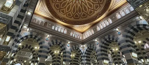 تكلفة العمرة من باكستان 2026: للشخص والزوجين والعائلة